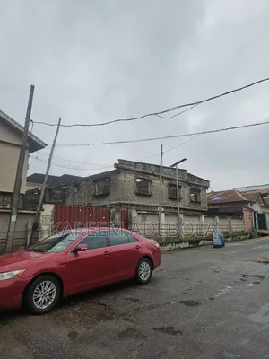 4bdrm Block of Flats in Omole Phase 1 for rent