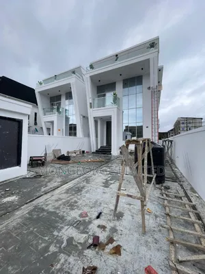5bdrm Duplex in Ologolo for sale