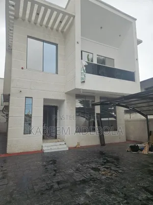 5bdrm Duplex in Omole Phase 1 for rent