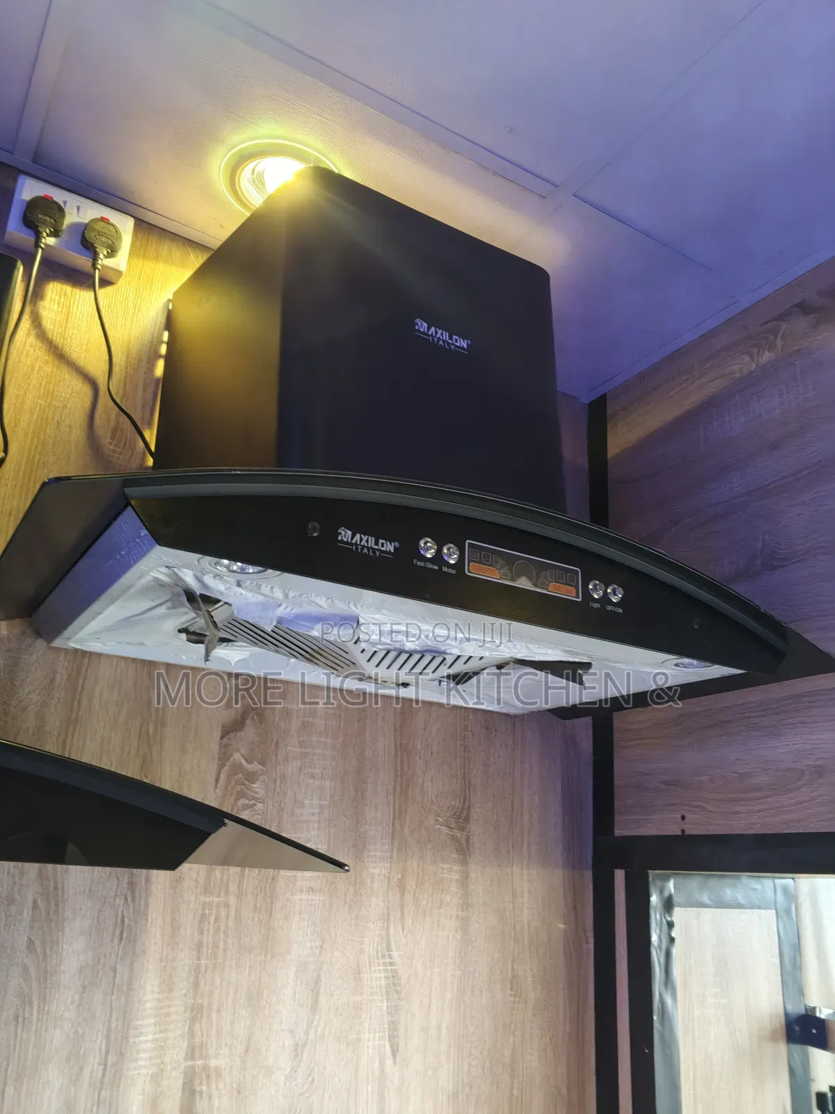 Maxlon Italy Smoke Extractor