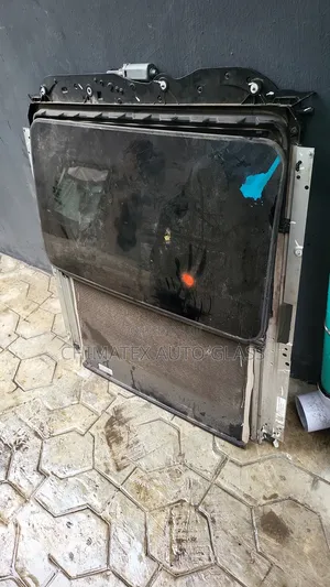 Ml350 2013 Sunroof Glass Available We Deliver & Fix