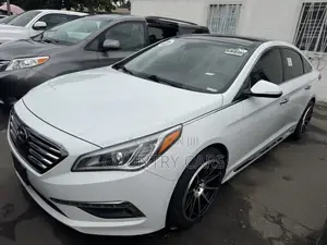 Hyundai Sonata Limited 2.0T 4dr Sedan (2.0L 4cyl Turbo 6A) 2015 White