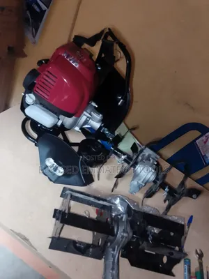 Doniel 4 Stroke Weeding Machine