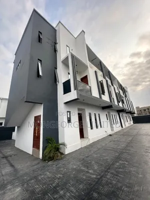 3bdrm Townhouse/Terrace in Ikota for sale
