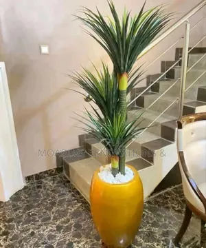 Artificial Lemon Grass With Vase
