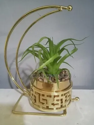 Golden Vase Flower (Buy Wholesale Pay Less For More)