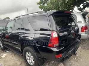 Toyota 4-Runner Limited V6 4x4 2005 Black
