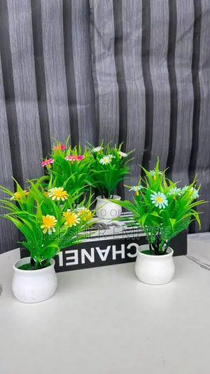 Mini Table Decor Flower