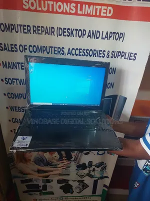 Laptop Asus PU451LD 8GB Intel Core I5 HDD+SSD 320GB