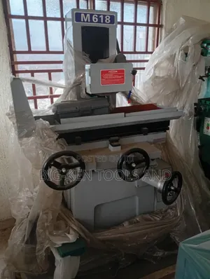 Universal Surface Grinder Machine