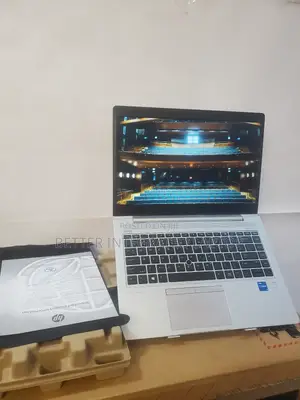 New Laptop HP EliteBook 8740W 8GB Intel Core i5 SSD 256GB