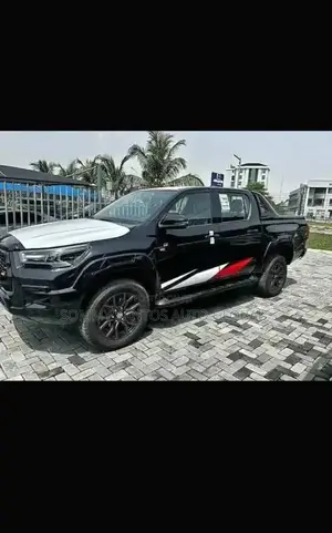 Booth Cover for Hilux Available //\
