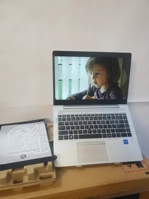 New Laptop HP EliteBook 8760W 12GB Intel Core I5 SSD 256GB
