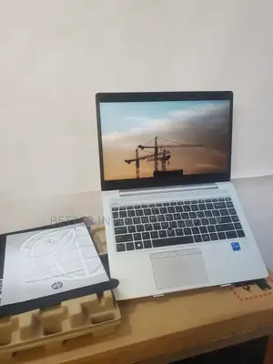 New Laptop HP EliteBook 8760W 8GB Intel Core i5 SSD 512GB