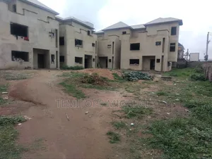 5bdrm Duplex in Jahi Gimoh for sale