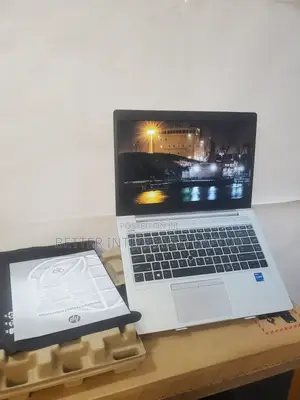 New Laptop HP EliteBook 8770W 12GB Intel Core I5 SSD 512GB