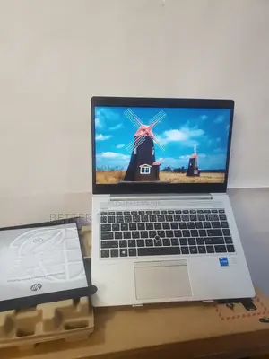 New Laptop HP EliteBook 8770W 16GB Intel Core I5 SSD 512GB