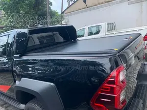 Toyota Hilux 2019 Sliding Rolling Booth Cover Available