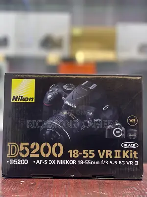 Nikon D5200