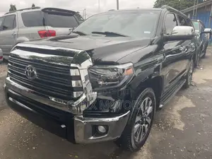 Toyota Sequoia 2016 Gray