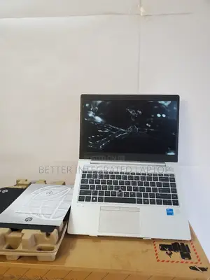 New Laptop HP EliteBook 735 12GB Intel Core I5 SSD 256GB