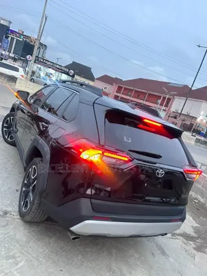 Toyota RAV4 Adventure AWD 2020 Black