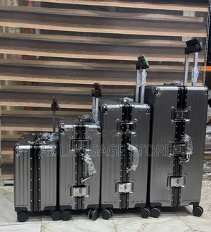 Set of 4 Aluminum Luxury Luggage Box