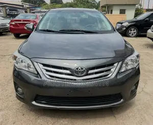 Toyota Corolla 2011 Gray