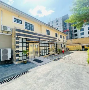Hotel in Gra Sales With Cofo.