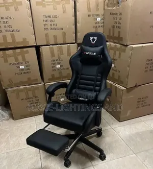 Furgle Pro Series Gaming Chair With Footrest - Full Black