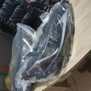 Head Lamp Es 350 2020