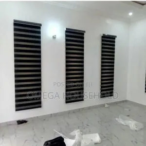 Day and Night Window Blind for Home and Offices
