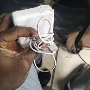 Follow Come Macbook Pro Charger – Magsafe 2 (2012–2017)