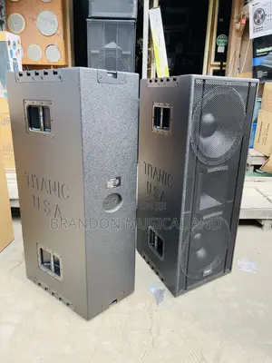 Titanic Usa Professional Waterproof Speaker