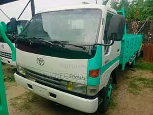 Toyota Dyna 400 Pickup Truck (Tokunbo)
