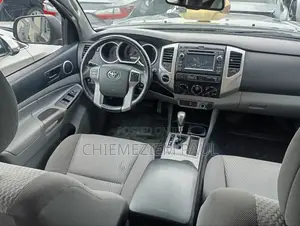 Toyota Tacoma Access Cab Automatic 2010 Gray