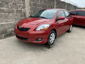 Toyota Yaris 2009 Red