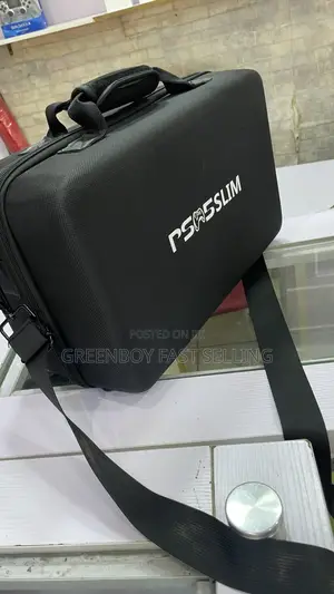 Pes 5 Slim Bag