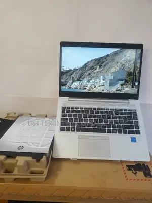 New Laptop HP EliteBook 735 G6 8GB Intel Core i5 SSD 1T