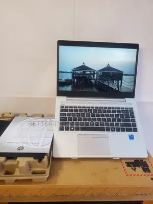New Laptop HP EliteBook 735 G6 12GB Intel Core i5 SSD 1T