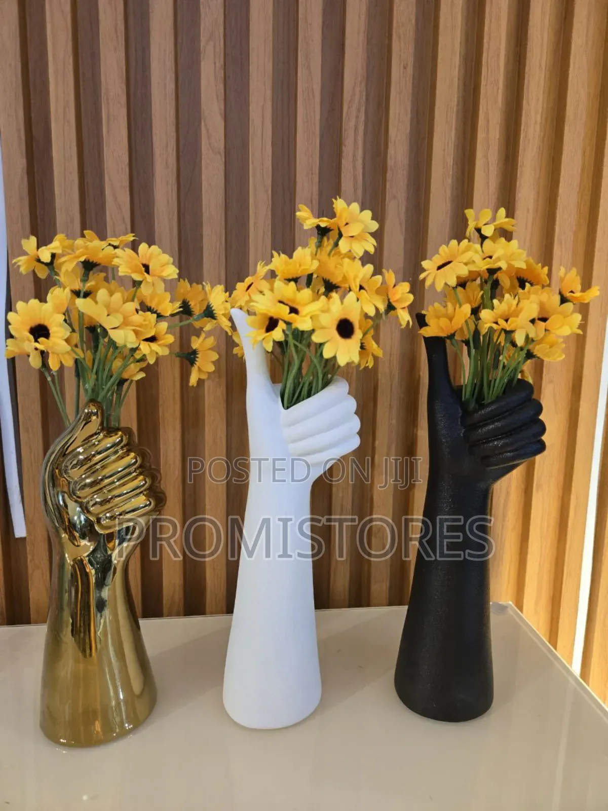 Unique Creative Thumbs Ceramic Vase