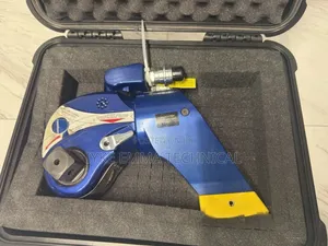 Hytorc Hydraulic Torque Wrench, Drive Size: 1 Inch.