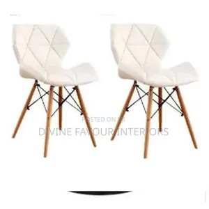 Round Beechwood Dining Table + 3 Sitting Leather Chairs