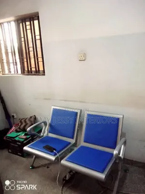 Single Airport Chair