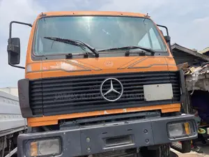 Mercedes Benz 1831 Yellow