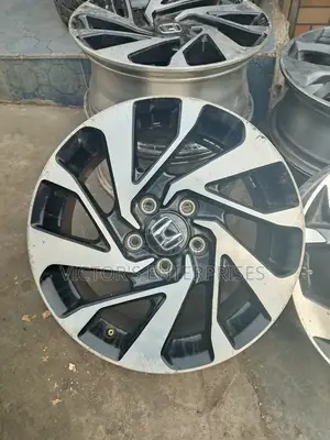 16 Inches Alloyed Wheel