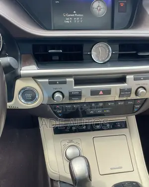 Lexus ES 350 FWD 2017 Red