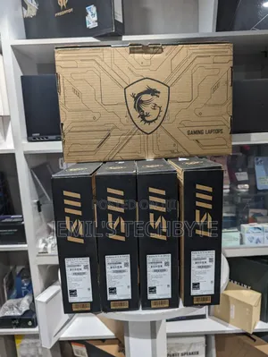 New Laptop MSI Katana 15 16GB AMD Ryzen 7 SSD 1T