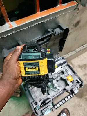 Dewalt Cross Line Green Laser.