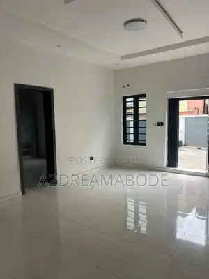 3bdrm Apartment in Magodo Phase 2 Gra, Ikeja for sale